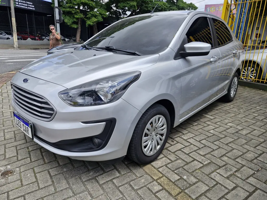 FORD Ka + Sedan
