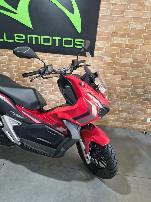 HONDA ADV 150 - Foto