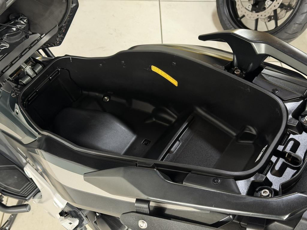 HONDA ADV 150 - Foto