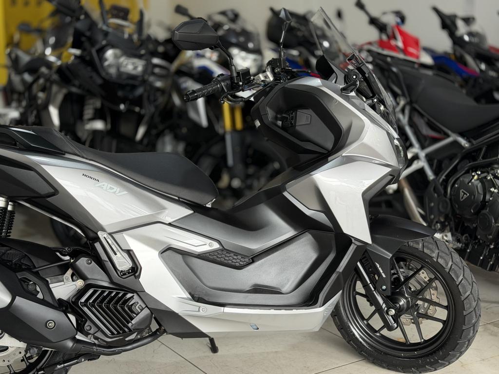HONDA ADV 160 - Foto