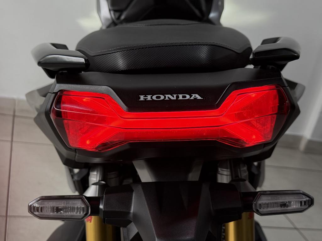 HONDA ADV 160 - Foto