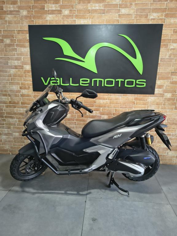 HONDA ADV 160 - Foto