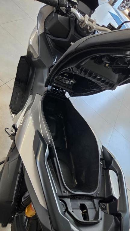 HONDA ADV 160 - Foto