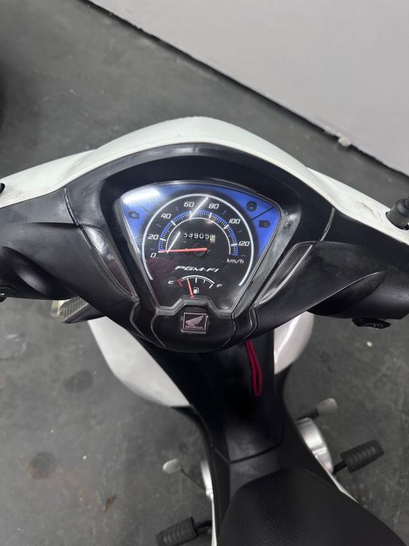 HONDA Biz 110 I - Foto