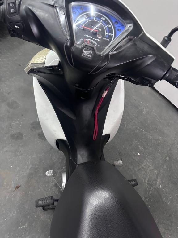 HONDA Biz 110 I - Foto
