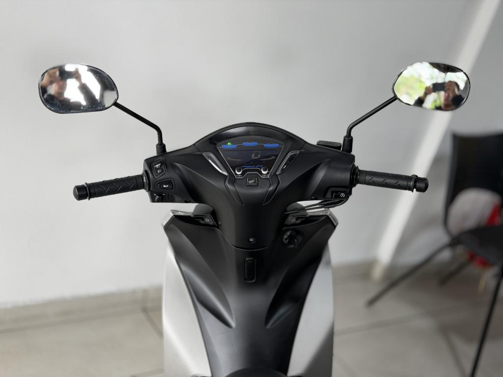 HONDA Biz 125 - Foto