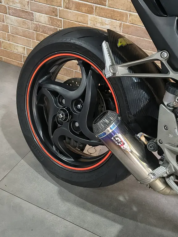 HONDA CB 1000 R - Foto