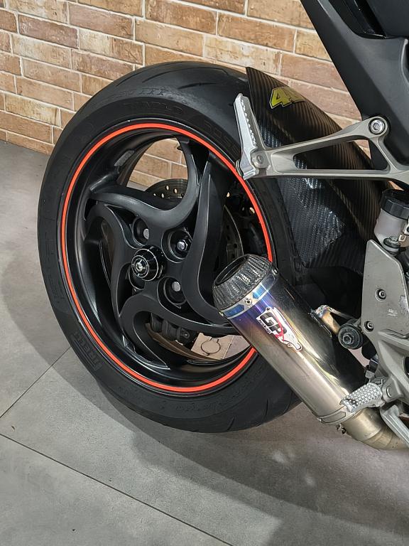 HONDA CB 1000 R - Foto