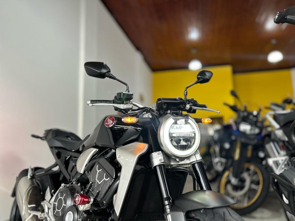 HONDA CB 1000 R - Foto