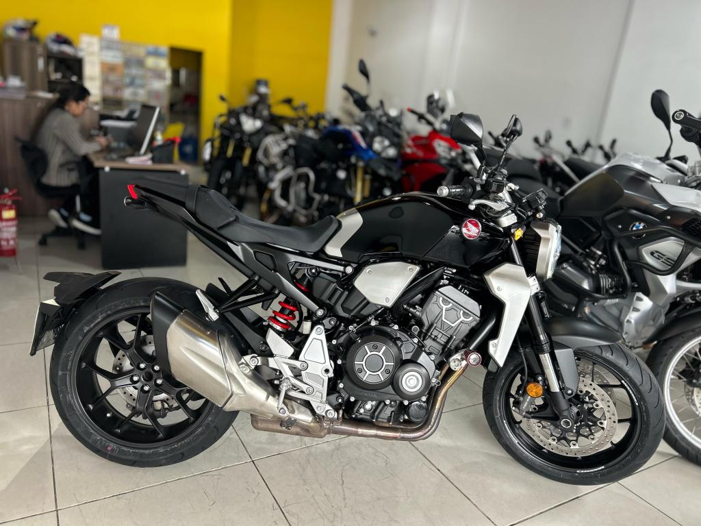 HONDA CB 1000 R - Foto