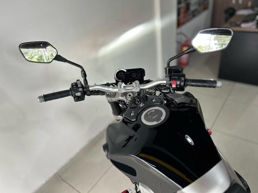 HONDA CB 1000 R - Foto