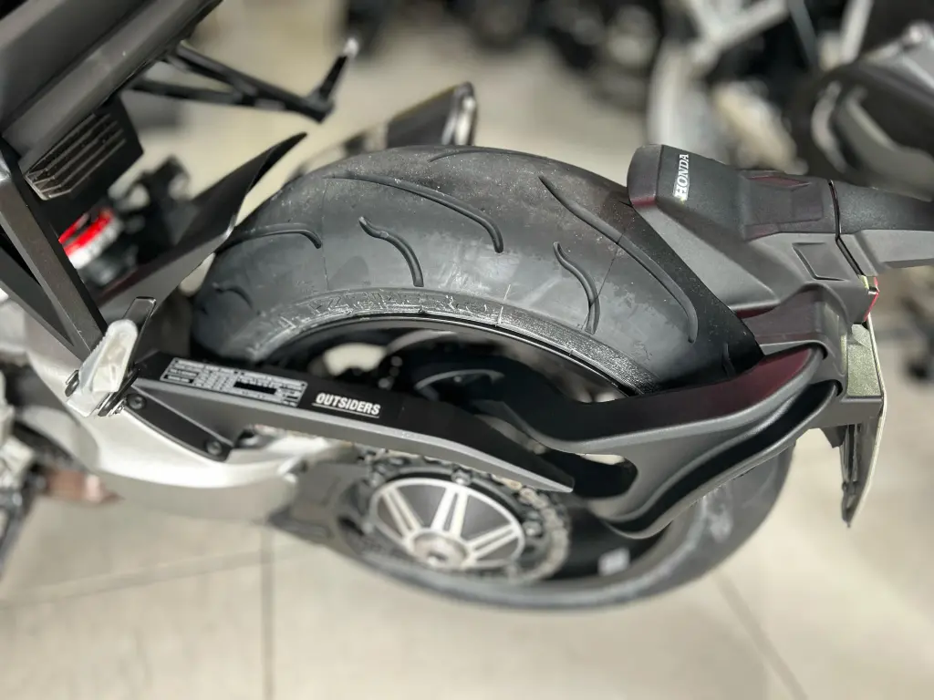 HONDA CB 1000 R - Foto