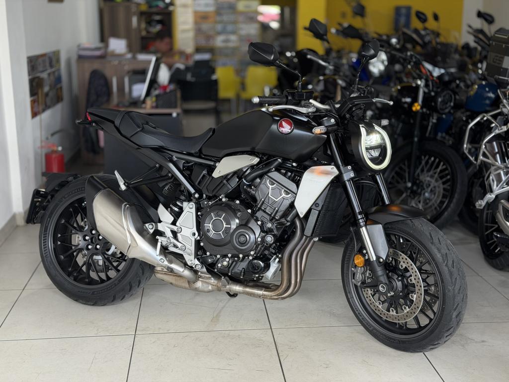 HONDA CB 1000 R