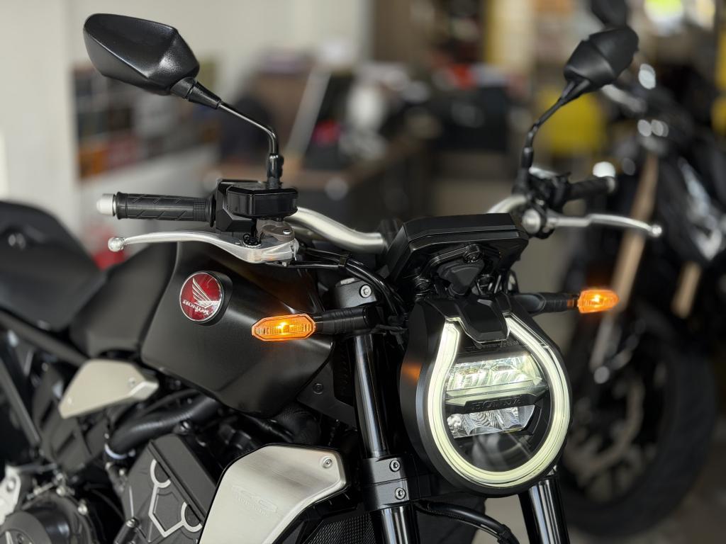 HONDA CB 1000 R - Foto