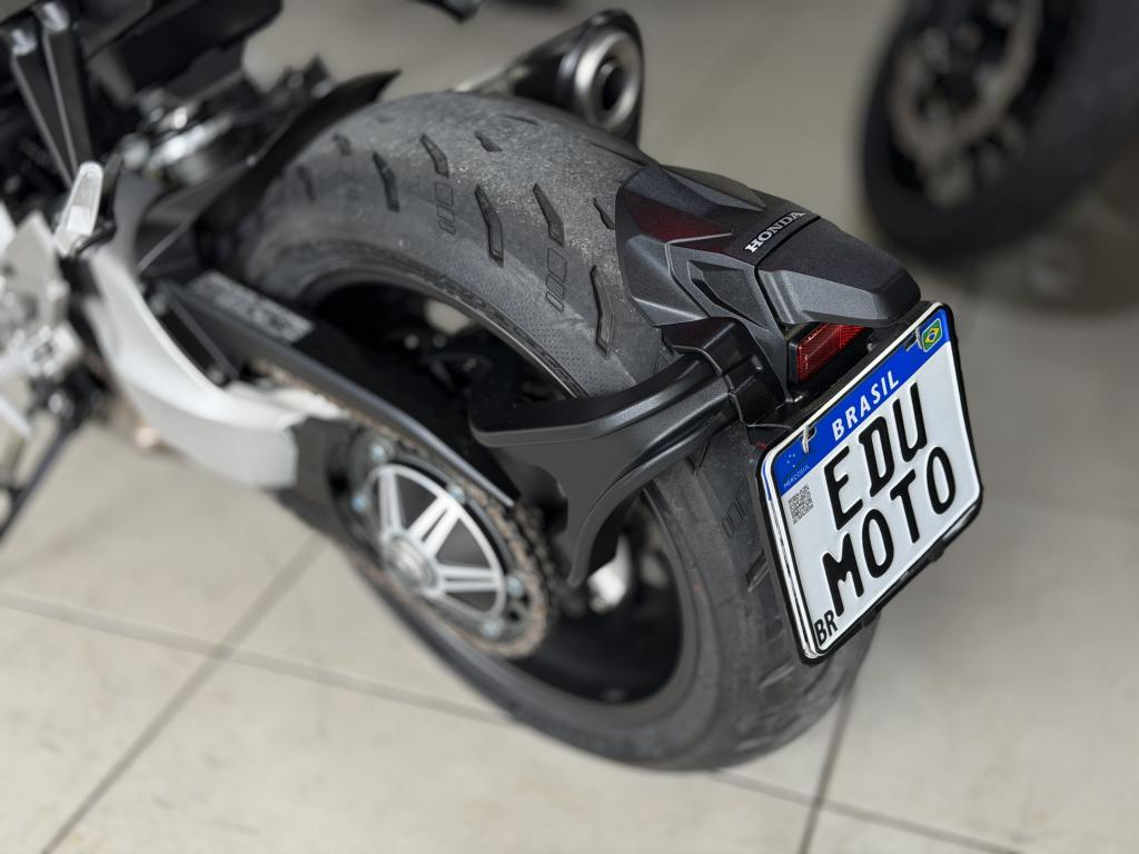 HONDA CB 1000 R - Foto