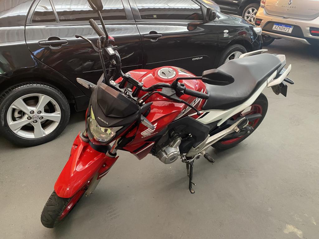 HONDA CB 250 F Twister - Foto