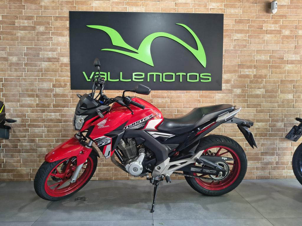 HONDA CB 250 F Twister - Foto