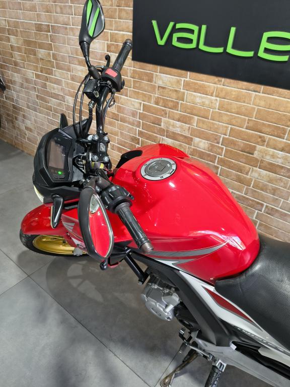HONDA CB 250 F Twister - Foto