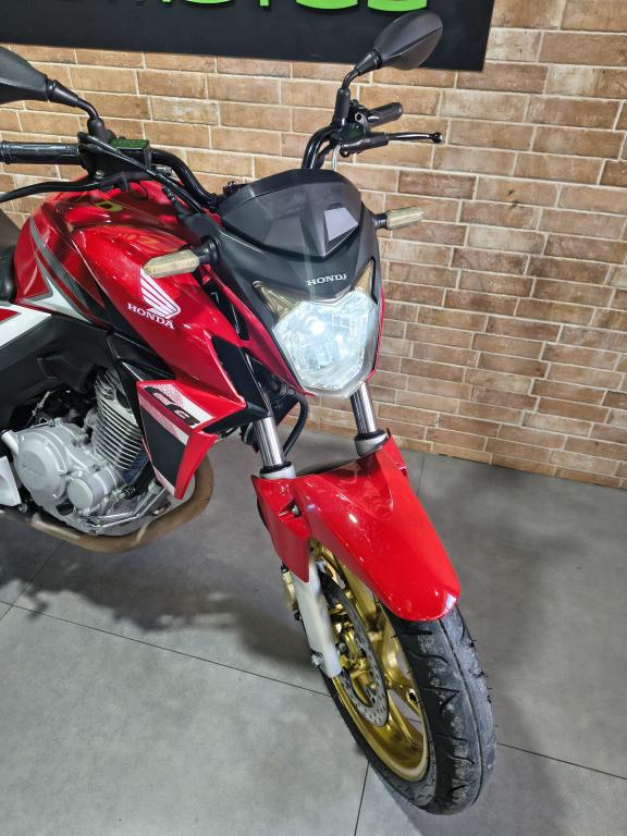 HONDA CB 250 F Twister - Foto