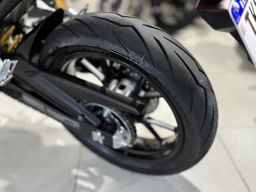 HONDA CB 300 F Twister - Miniatura