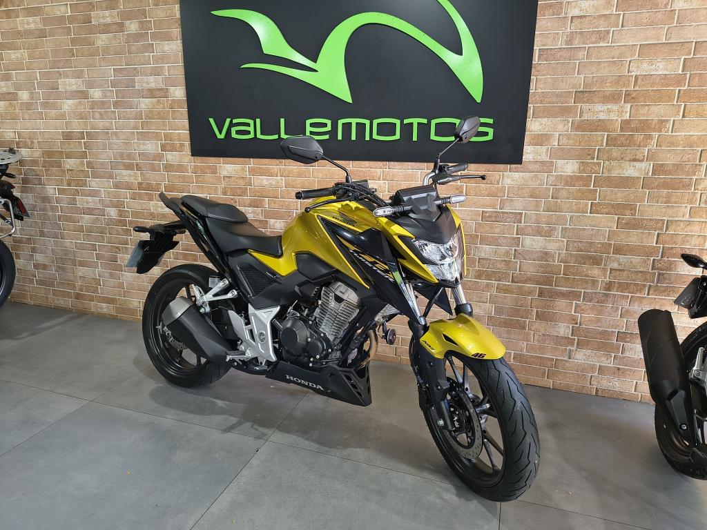 HONDA CB 300 F Twister