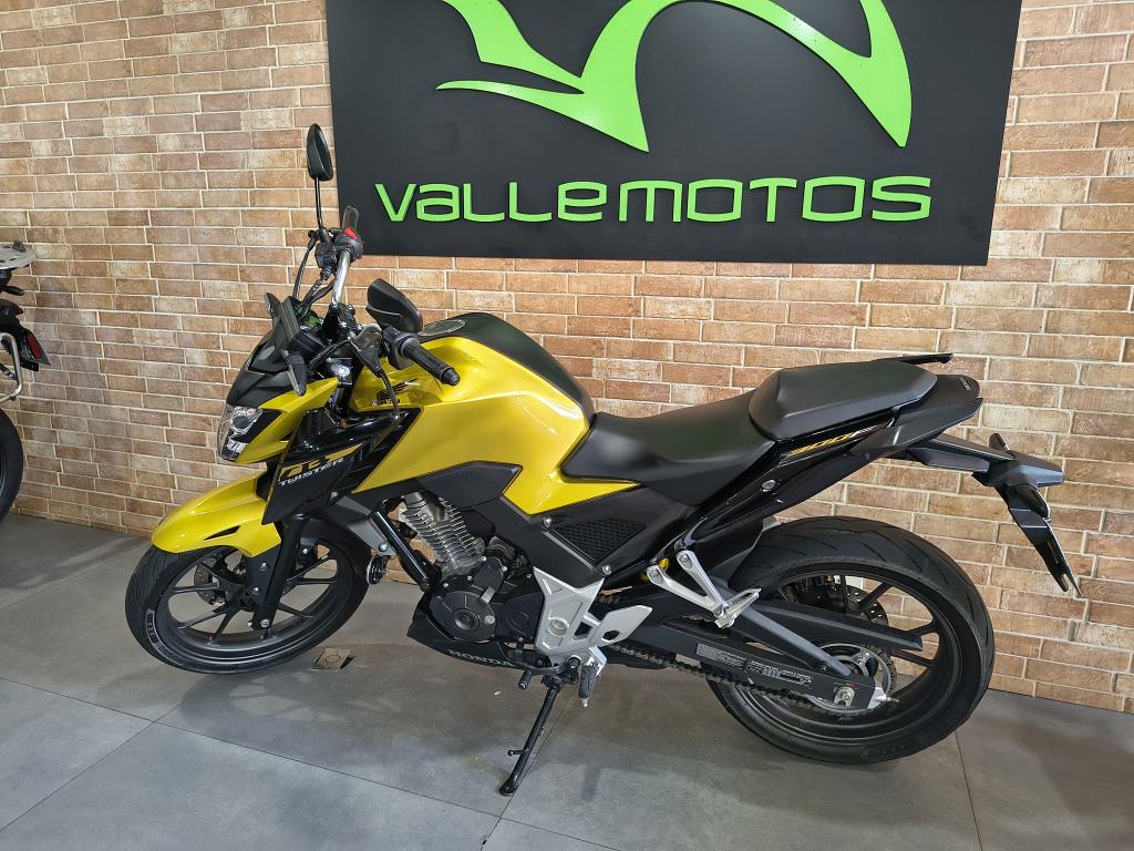 HONDA CB 300 F Twister - Foto