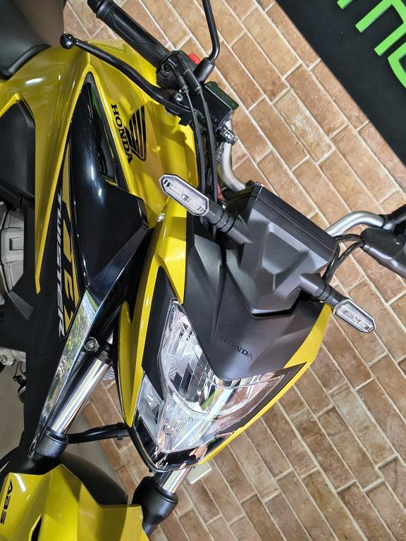 HONDA CB 300 F Twister - Foto