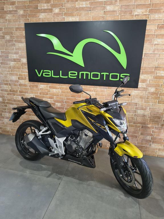 HONDA CB 300 F Twister - Foto