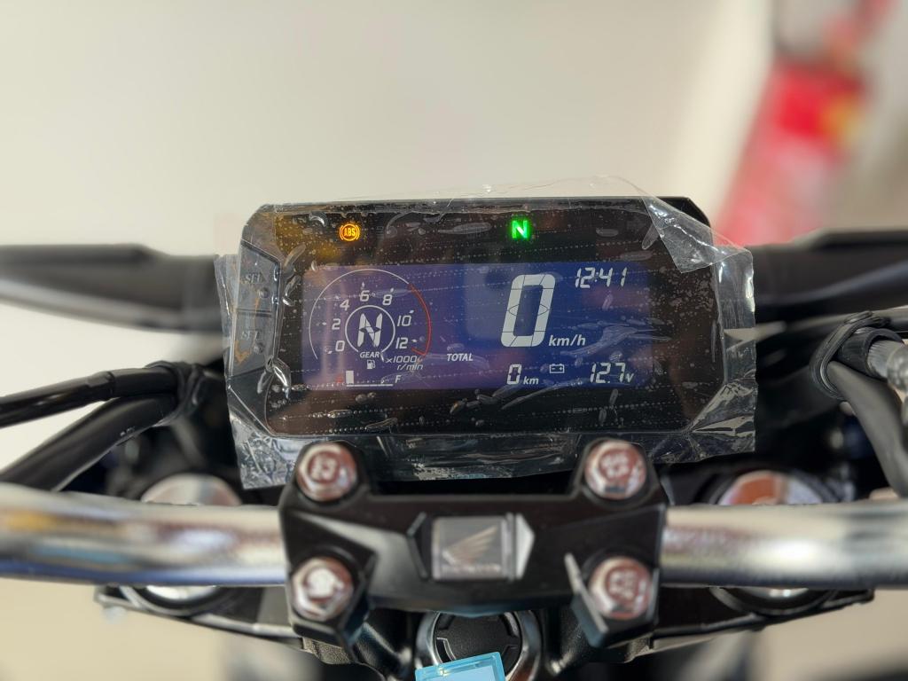 HONDA CB 300 F Twister - Foto