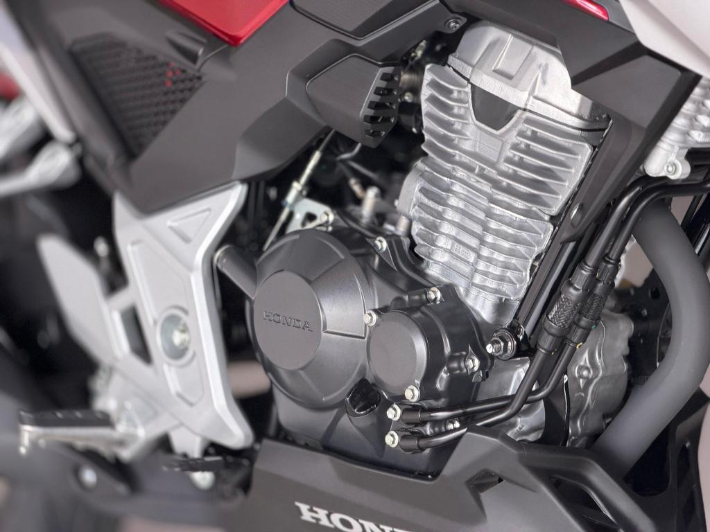 HONDA CB 300 F Twister - Foto