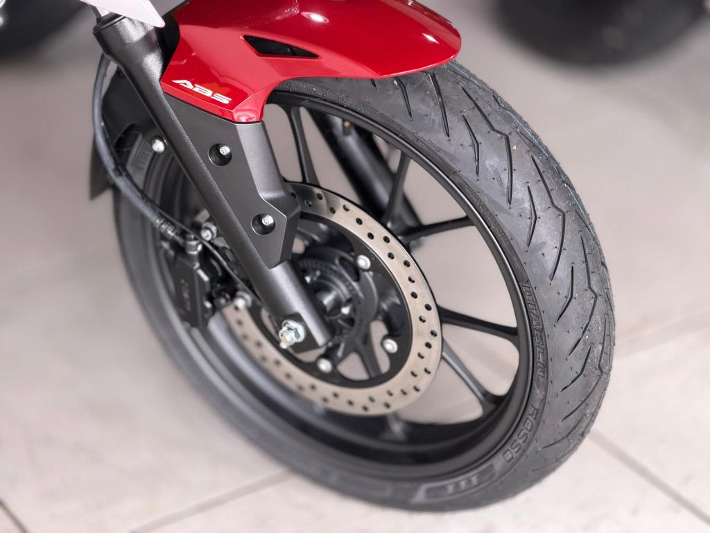 HONDA CB 300 F Twister - Foto