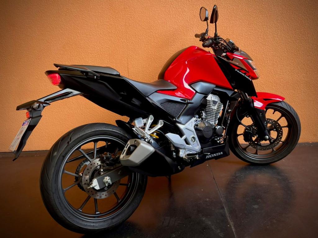 HONDA CB 300 F Twister - Foto