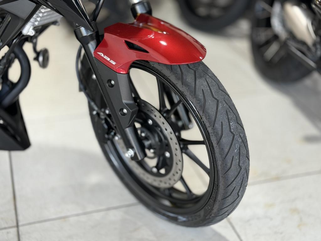 HONDA CB 300 F Twister - Foto