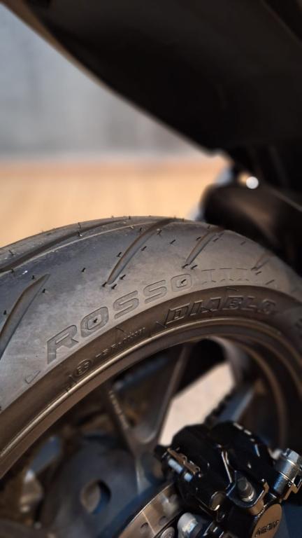 HONDA CB 300 F Twister - Foto