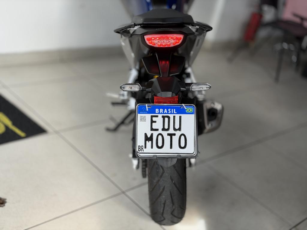 HONDA CB 300 F Twister - Foto