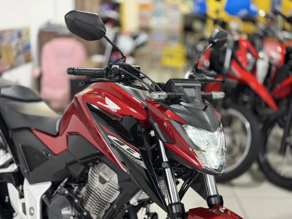 HONDA CB 300 F Twister - Foto