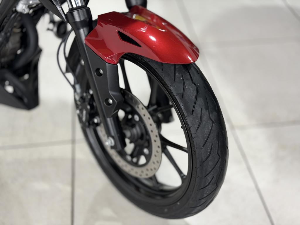 HONDA CB 300 F Twister - Foto