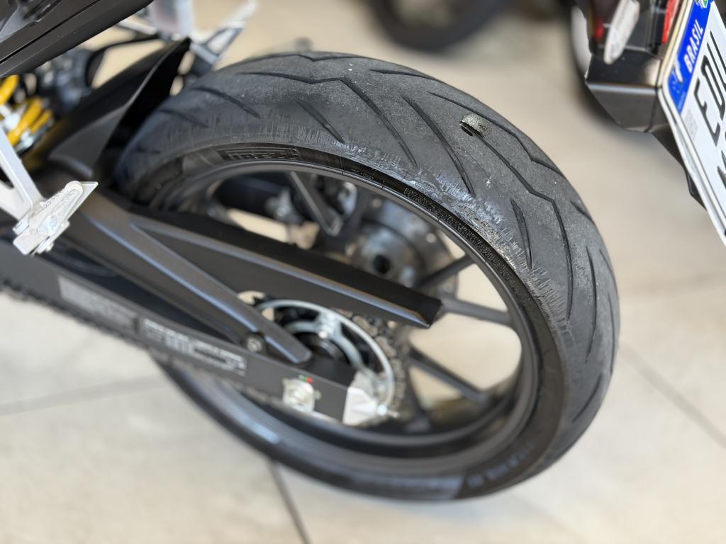 HONDA CB 300 F Twister - Foto