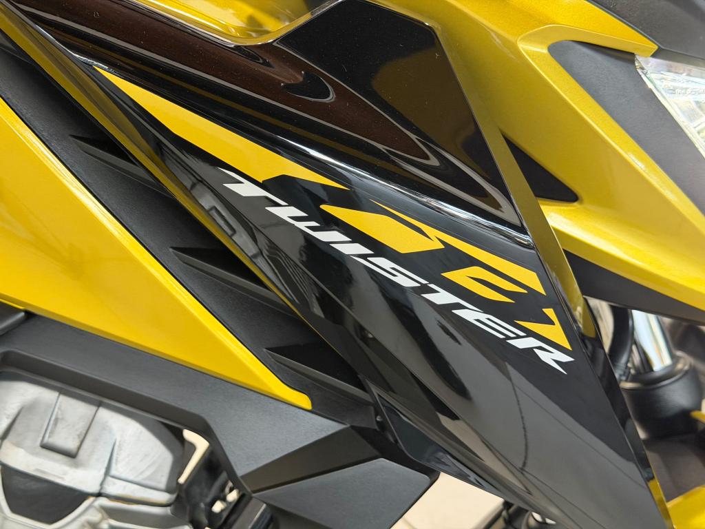 HONDA CB 300 F Twister - Foto