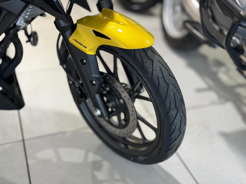 HONDA CB 300 F Twister - Foto