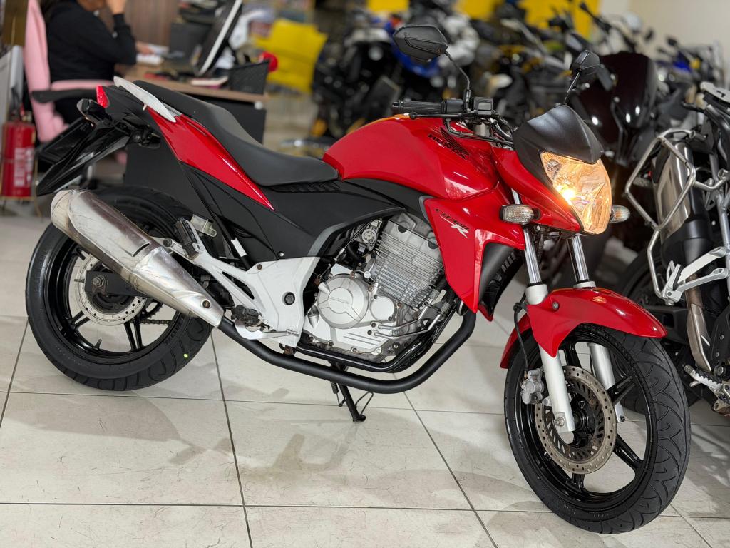 HONDA CB 300 R - Foto