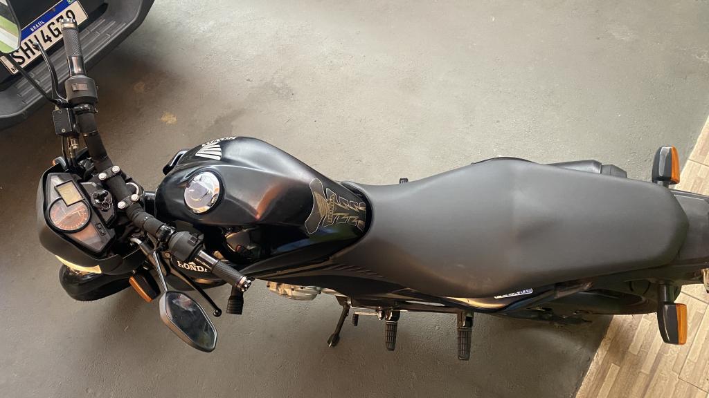 HONDA CB 300 R - Foto