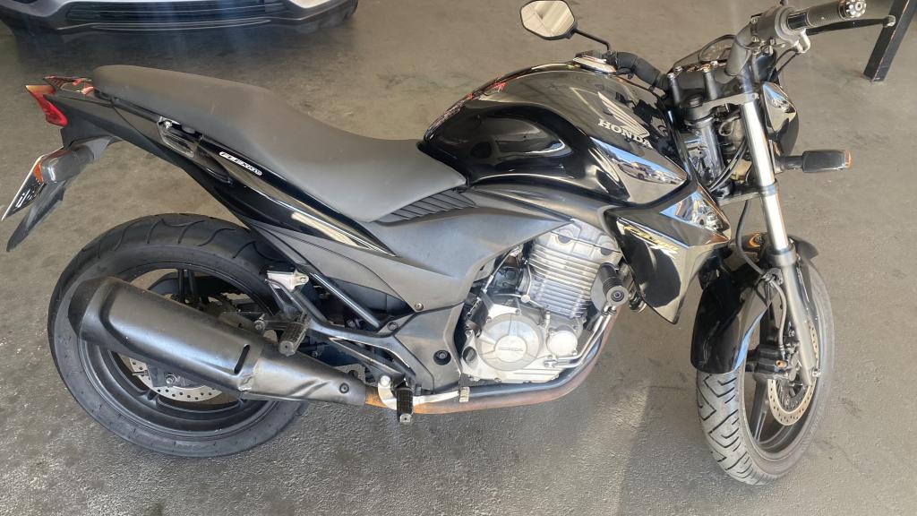 HONDA CB 300 R