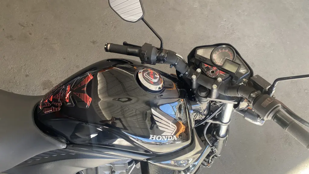 HONDA CB 300 R - Foto