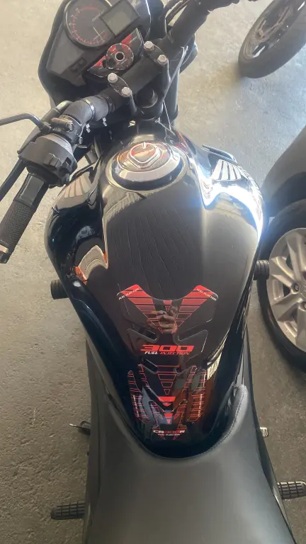 HONDA CB 300 R - Foto