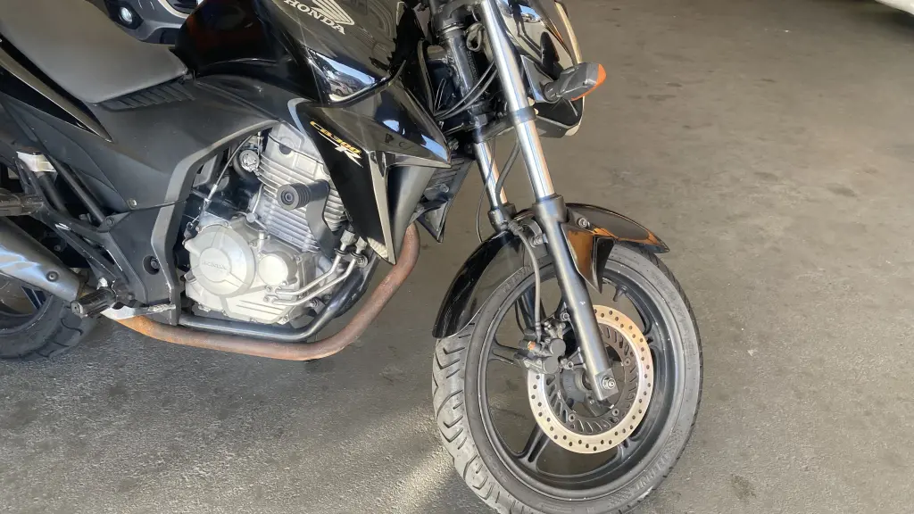 HONDA CB 300 R - Foto