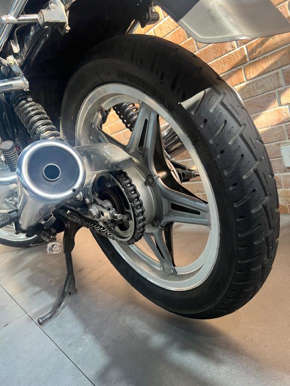 HONDA CB 400 - Foto