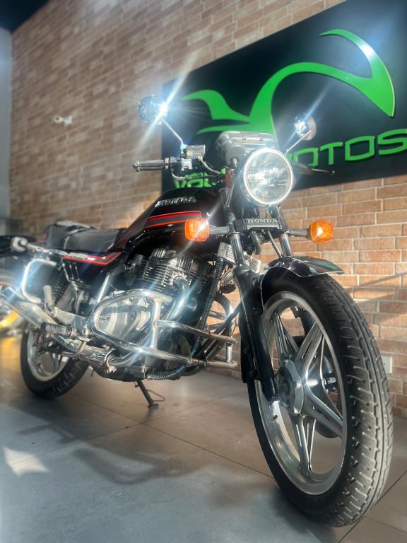 HONDA CB 400 - Foto