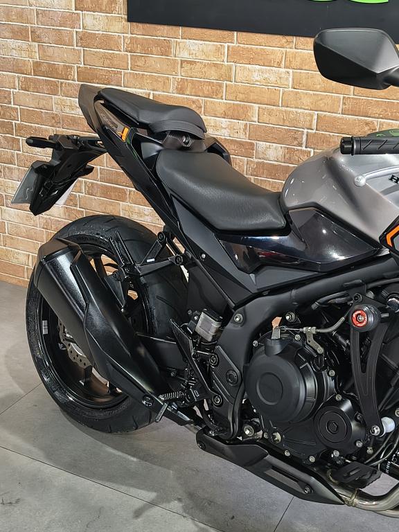 HONDA CB 500 F - Foto