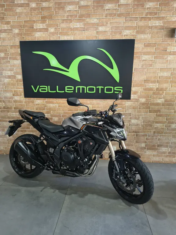 HONDA CB 500 F - Foto
